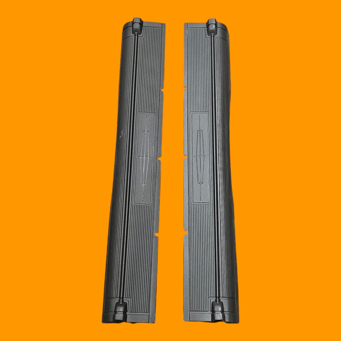 Inner Door Sill set 64-69 continental front top view